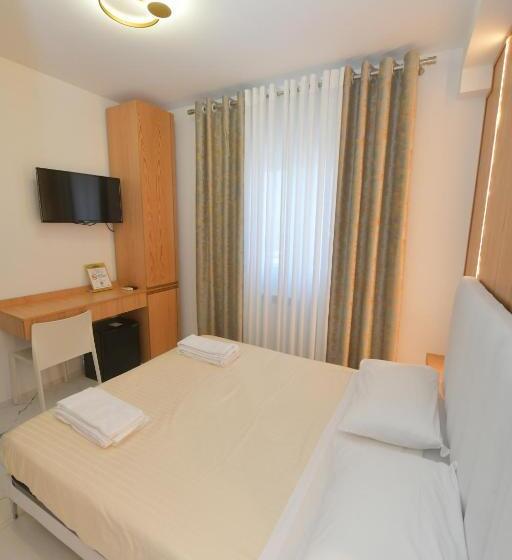 اتاق استاندارد, Noemi B&b