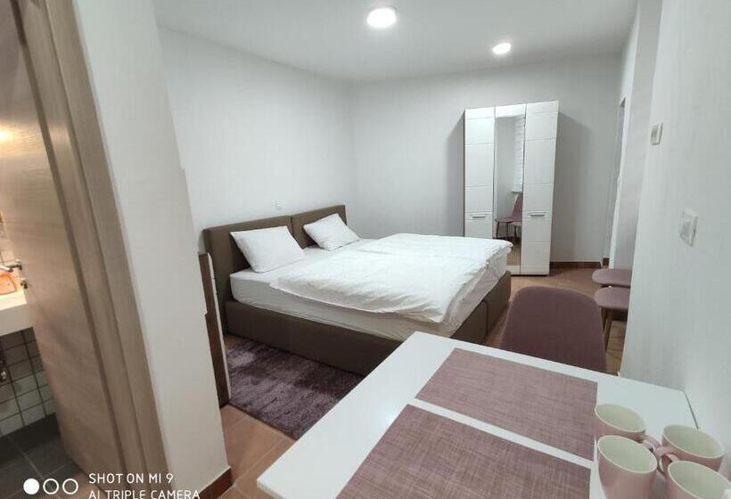 اتاق سوپریور با تخت بزرگ, Aparthotel Cross Street 4
