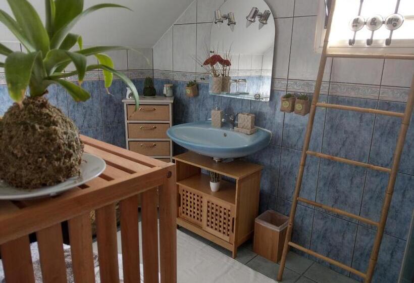 اتاق استاندارد با چشم‌انداز دریا, La Plaine Itude & Spa