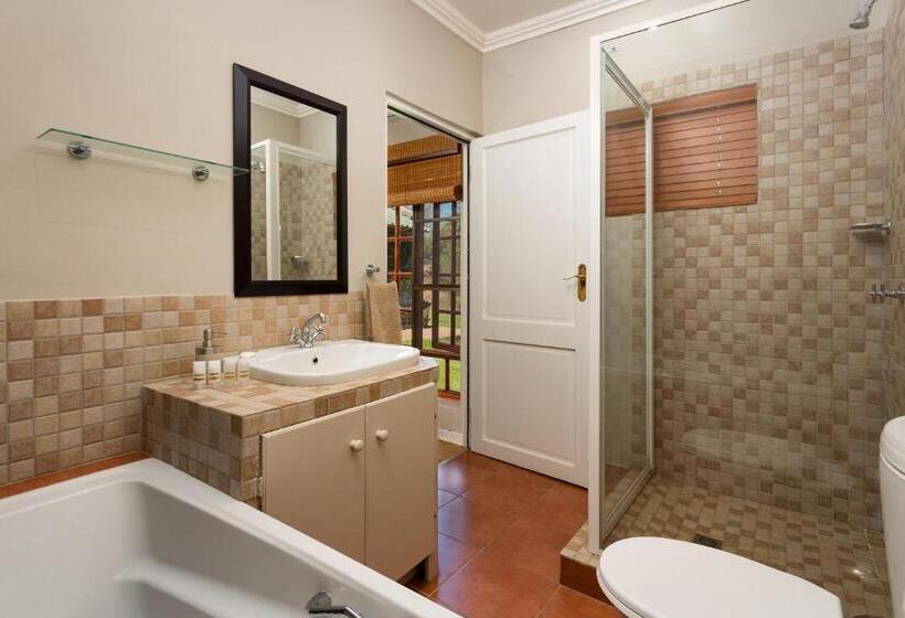 Номер Стандарт Трехместный, Tzamenkomst River Lodge