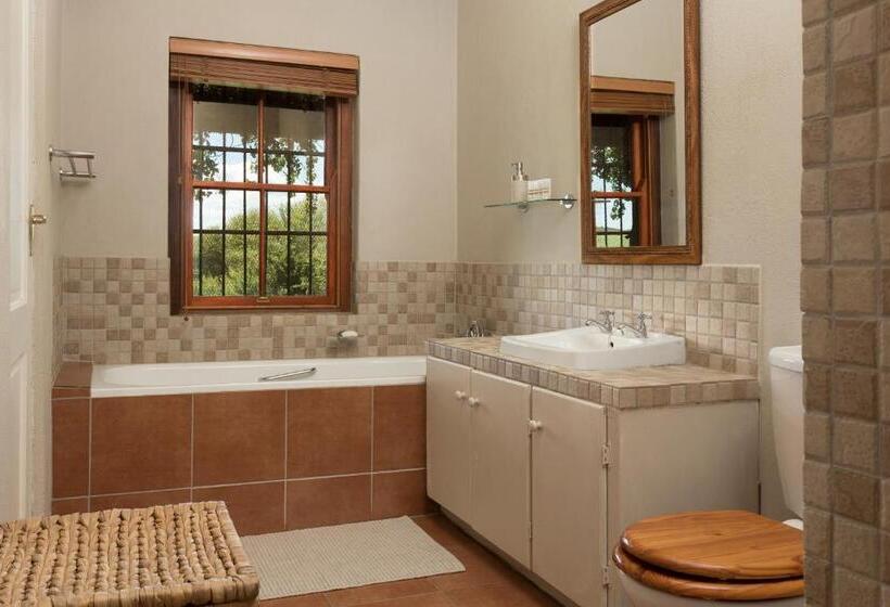 Классический Номер, Tzamenkomst River Lodge