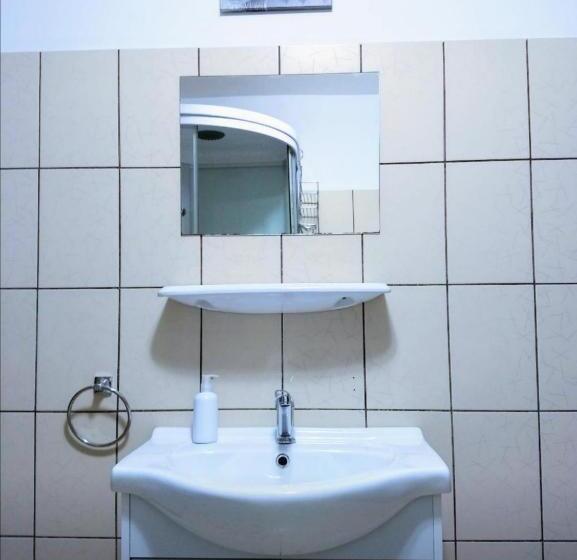 스탠다드 트리플 룸, Sport Hostel Cluj