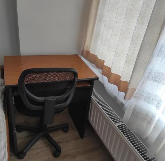 스탠다드 싱글 룸, Sport Hostel Cluj