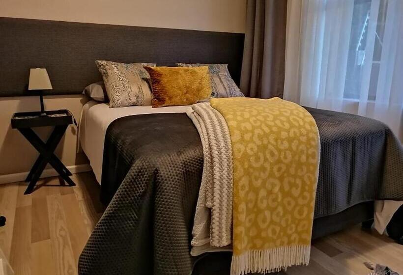 Стандартный Номер Кровать Кинг, Worcester The Karoo Guest Room