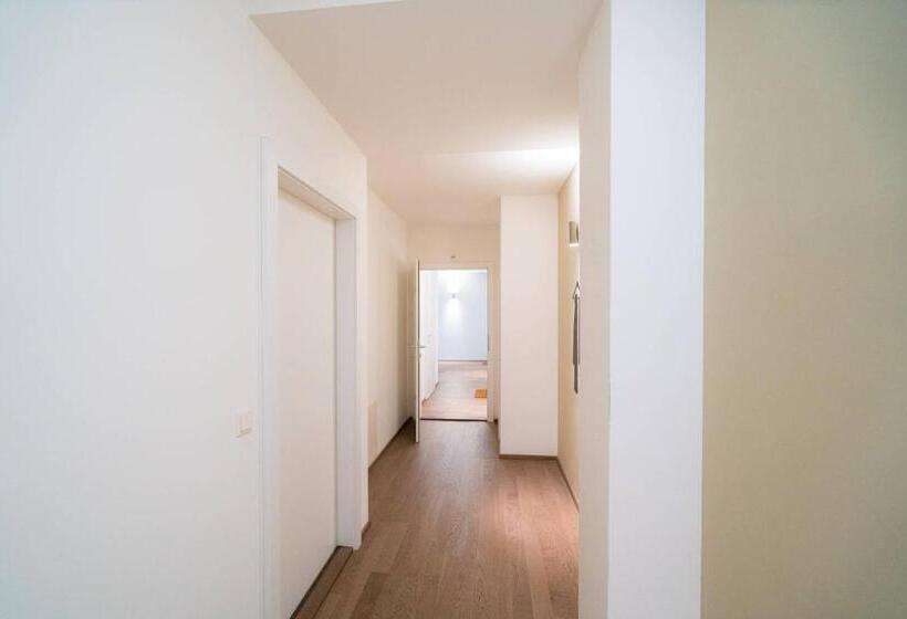 آپارتمان 1 خوابه با تراس, Vienna Residence, City Park   Belvedere