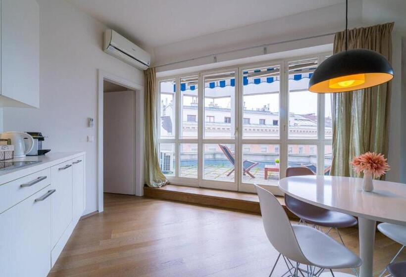 آپارتمان 1 خوابه با تراس, Vienna Residence, City Park   Belvedere