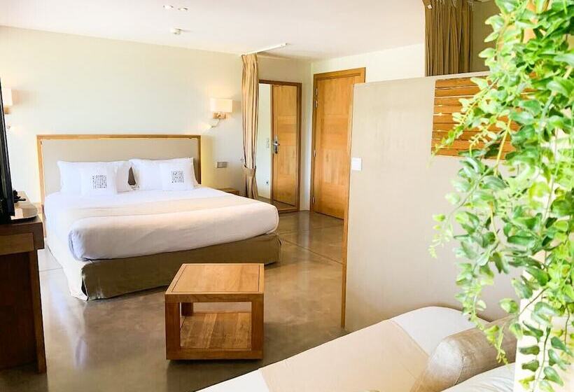 로얄 스위트, Cannes Villa St Barth