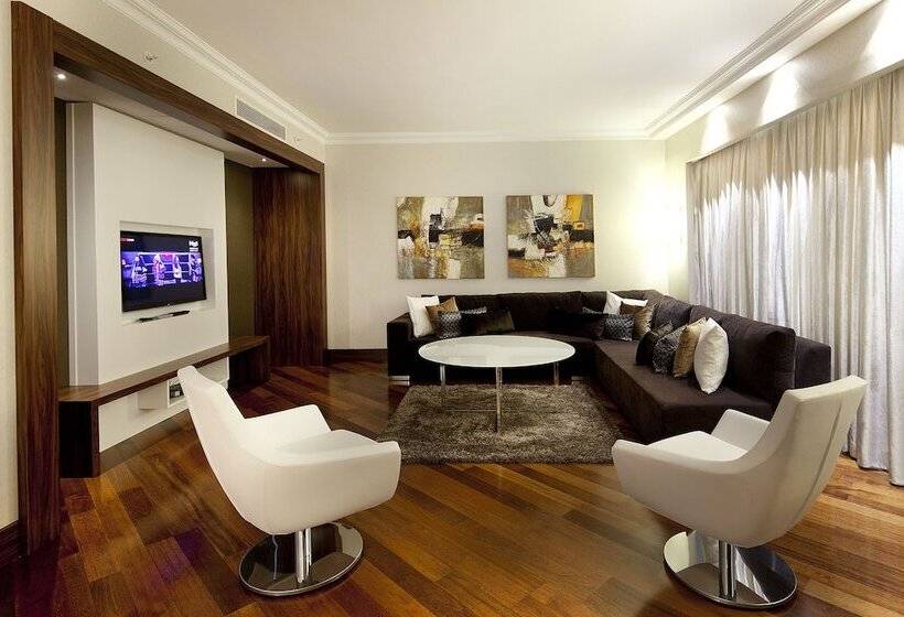 מיטת קינג בסוויטה, Ikbal Thermal Hotel & Spa Afyon
