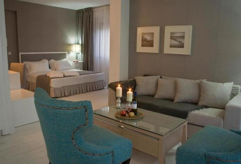 Полулюкс, Krotiri Resort