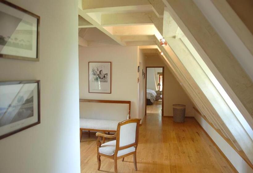Люкс, Le Manoir Du Rocher