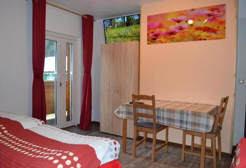 Апартаменты 3 Спальни, Apartment Holiday Lungötz