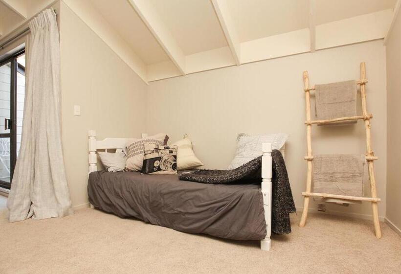 اتاق استاندارد با بالکن, Cedar Park Bed & Breakfast