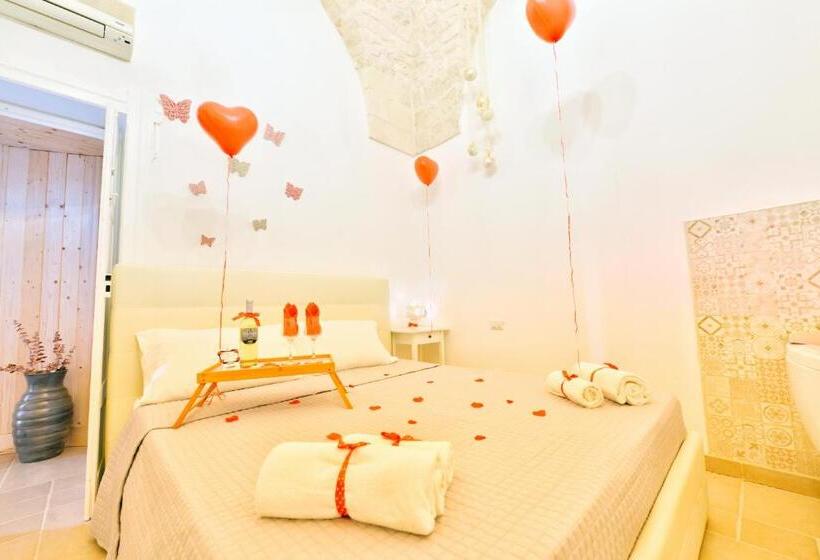 سوئیت جونیور با ماساژ آبی, Trullo Suite