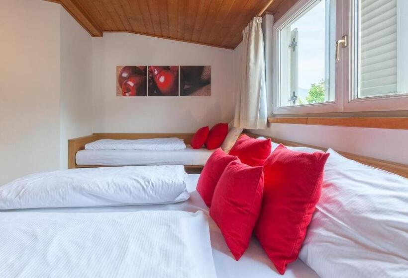 غرفة قياسية ثلاثية, Gasthof Hanni