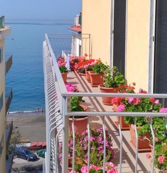 استودیوی استاندارد, Il Soffione Home