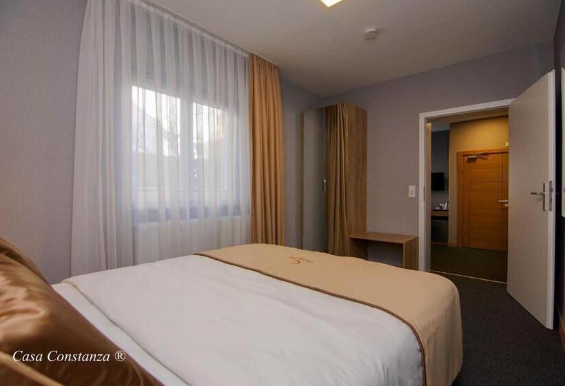 اتاق استاندارد سه نفره, Casa Constanza Hotel Garni