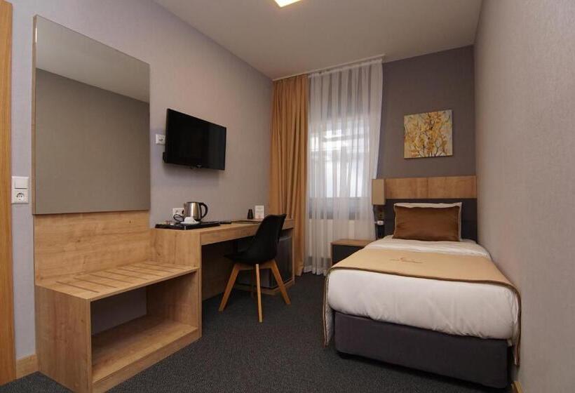اتاق استاندارد یک نفره, Casa Constanza Hotel Garni