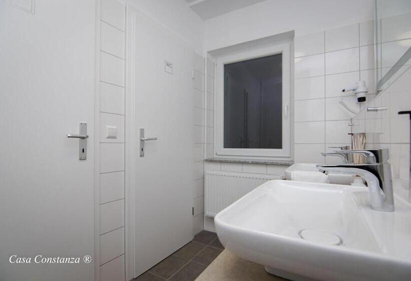 اتاق استاندارد با سرویس بهداشتی مشترک, Casa Constanza Hotel Garni