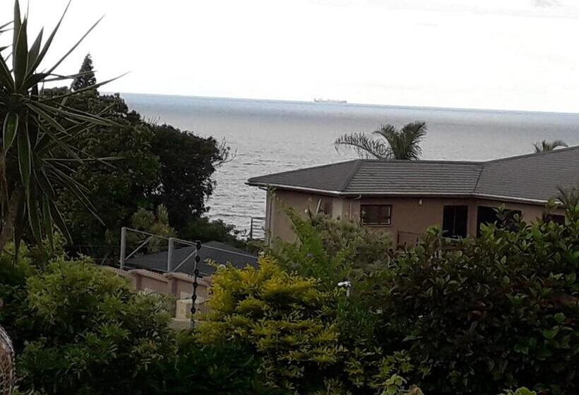 Deluxe Suite Sea View, Song Of The Whales