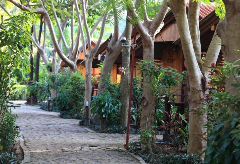 Бунгало Deluxe, Bundhaya Resort