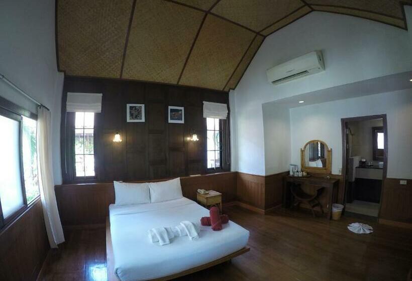 디럭스 방갈로, Coco Palm Beach Resort   Sha Extra Plus