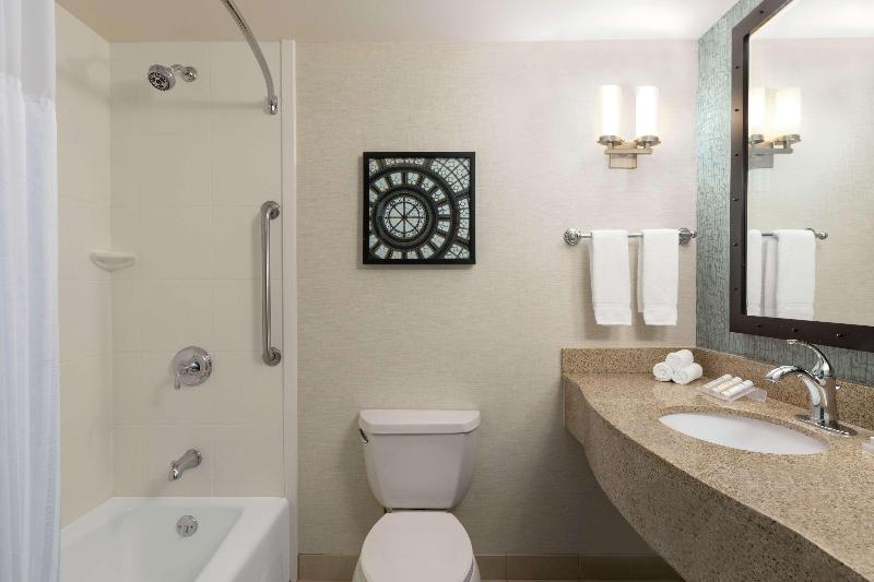 Стандартный Номер Кровать Кинг, Hilton Garden Inn Troy