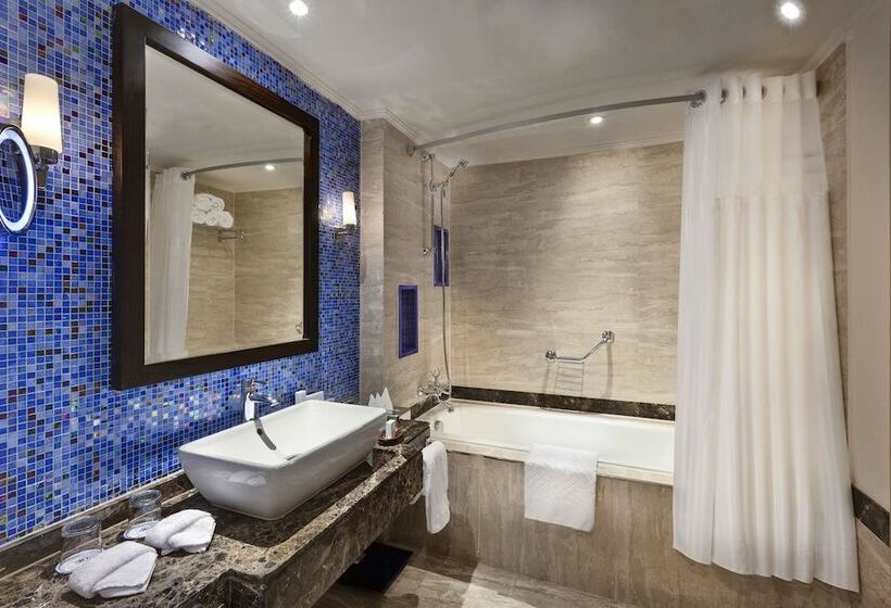 اتاق استاندارد با چشم‌انداز دریا, Hilton Marsa Alam Nubian Resort