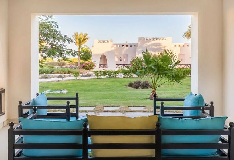 اتاق لوکس با چشم‌انداز باغ, Hilton Marsa Alam Nubian Resort