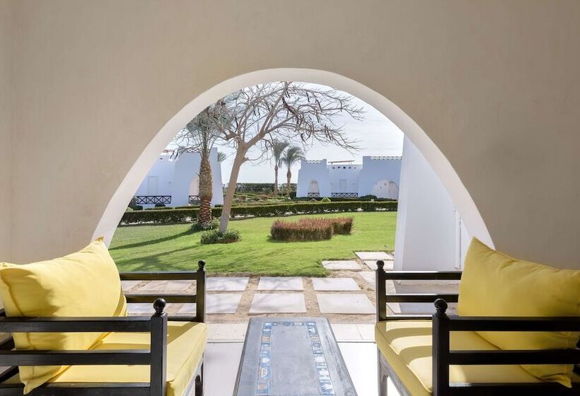 اتاق لوکس با چشم‌انداز باغ, Hilton Marsa Alam Nubian Resort