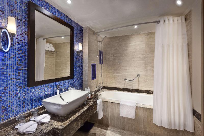اتاق لوکس با چشم‌انداز دریا, Hilton Marsa Alam Nubian Resort