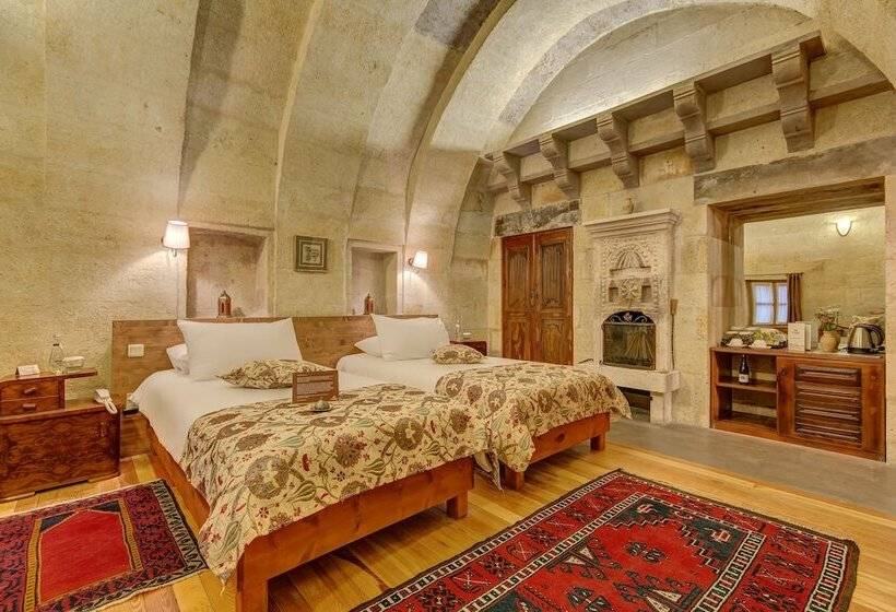 Номер Deluxe, Taskonaklar