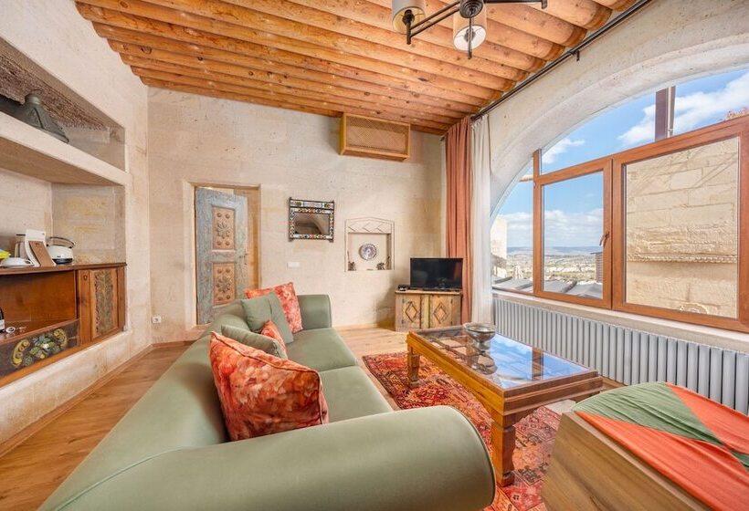 Family Suite, Taskonaklar