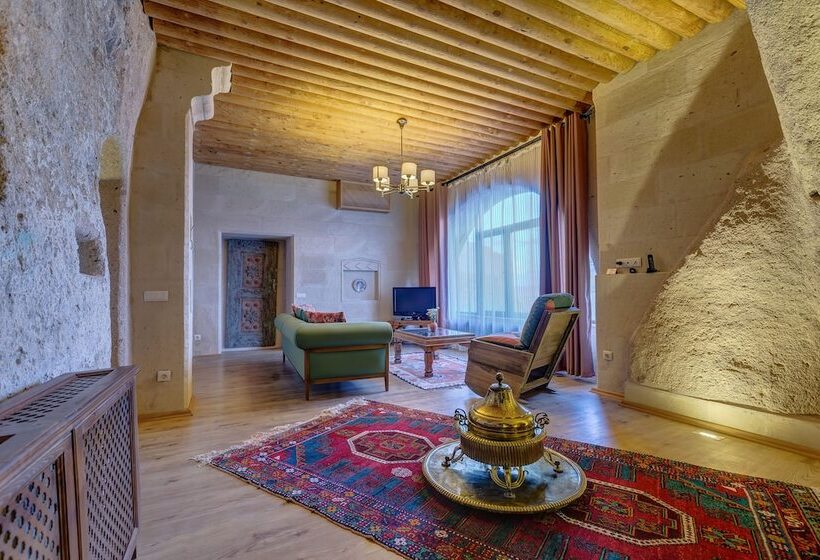 Family Suite, Taskonaklar
