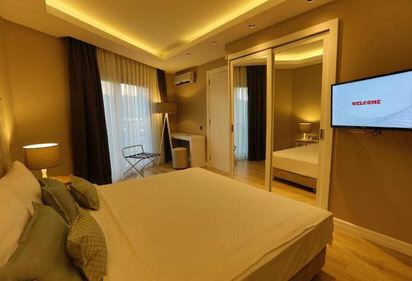 سوییت با چشم‌انداز دریا, Vita Bella Resort & Spa