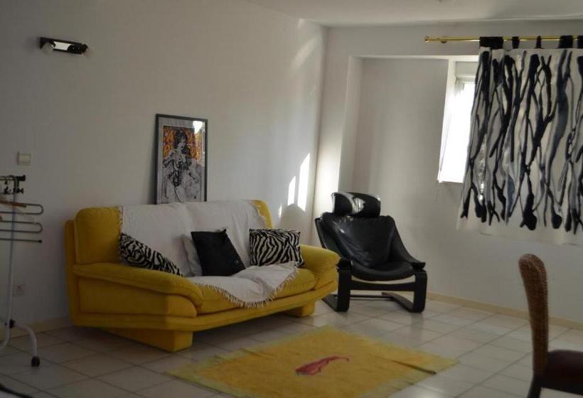Номер Стандарт, Chambre D Hôtes The Yellow Cube