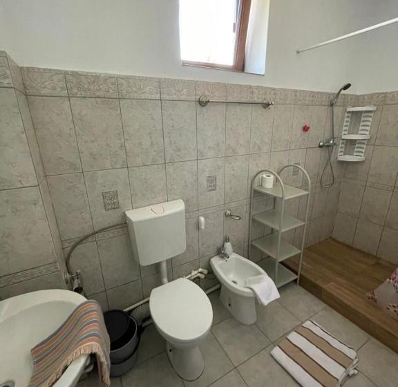 آپارتمان 2 خوابه, Casa Trandafirilor