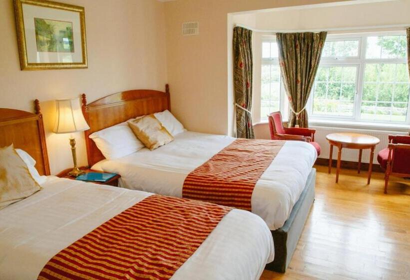 Трехместный Номер Deluxe Вид на Сад, Rockfield Manor B&b, Knock