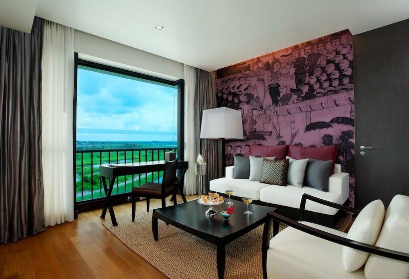 سوییت جونیور, Avani Khon Kaen Hotel & Convention Centre