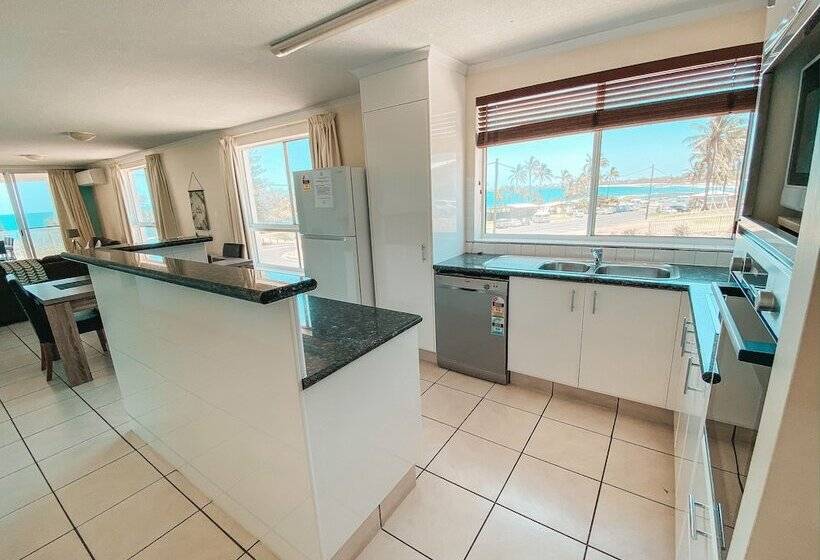 Апартаменты Ejecutiva 3 Спальни, Bargara Blue Resort