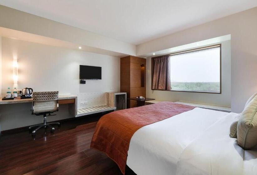 سوییت, 7 Apple Hotel Pimpri Pune