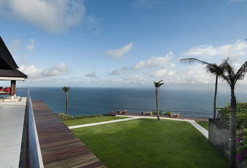 ویلای 5 خوابه, The Edge Bali