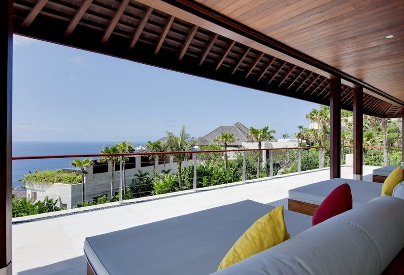 ویلای 2 خوابه با چشم‌انداز دریا, The Edge Bali