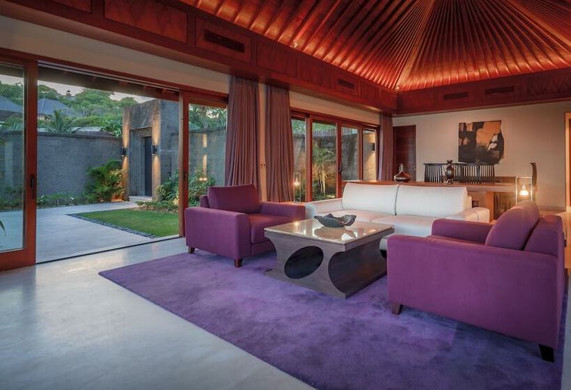 ویلای دلوکس 1 خوابه با چشم‌انداز دریا, The Edge Bali