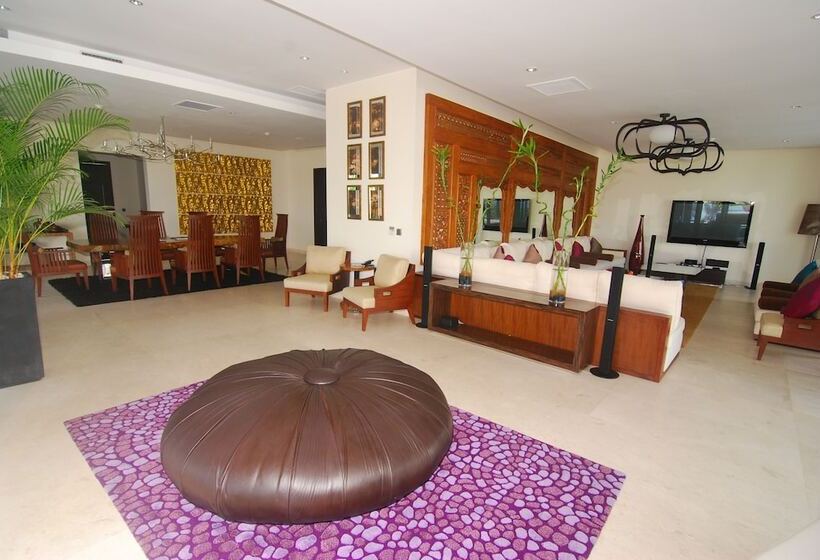 ویلای 2 خوابه با چشم‌انداز دریا, The Edge Bali