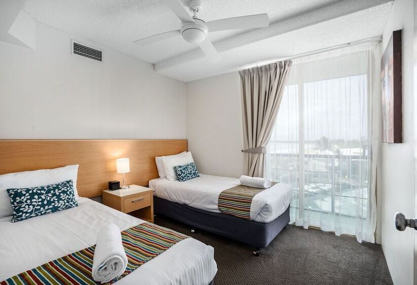 Апартаменты Superior 2 Спальни, Landmark Resort