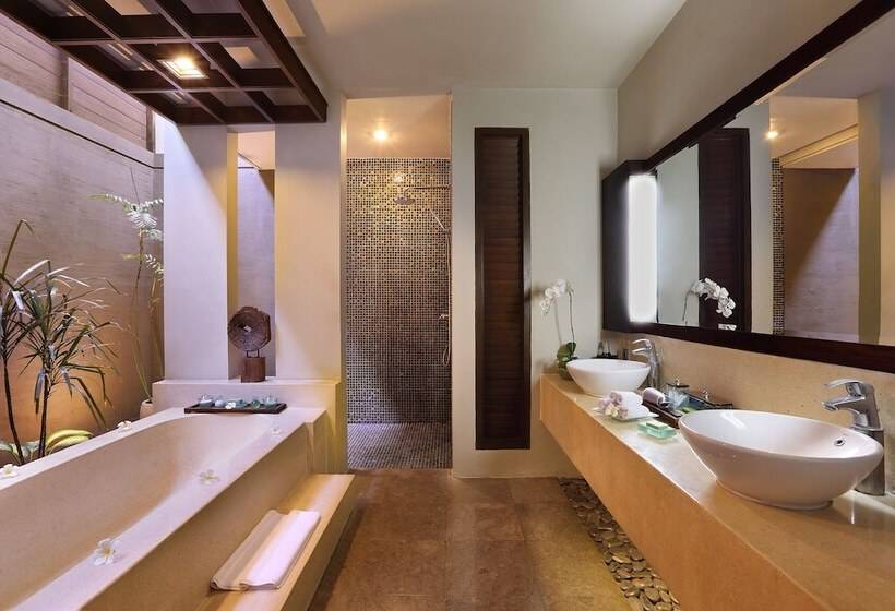 Вилла 3 Спальни с Бассейном, Le Jardin Villas Seminyak