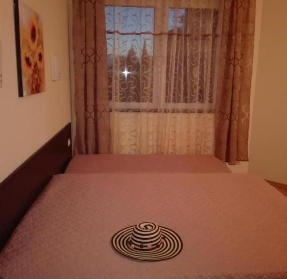 Apartamento 2 Dormitórios, Central Plaza Apartment
