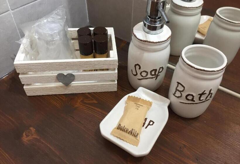 اتاق لوکس, Il Gatto Stanco B&b