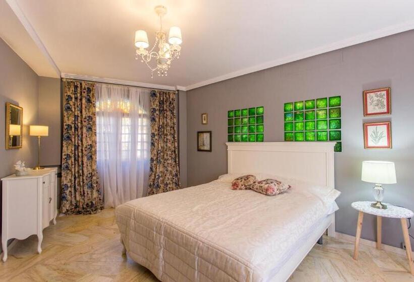 Апартаменты 1 Спальня с Террасой, Apartamentos Gaudi Style