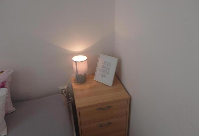Quarto Triplo Basic, Gran Hostel